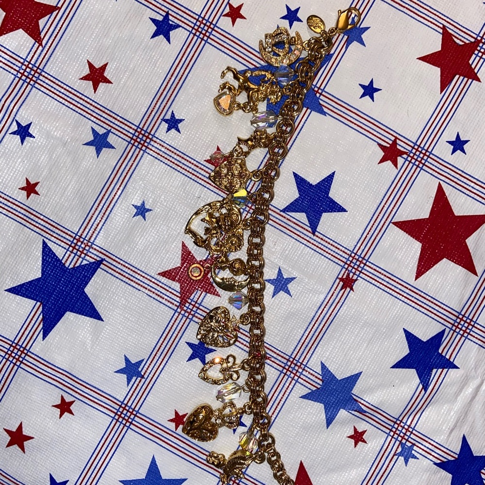KIRKS FOLLY vintage gold tone charm bracelet 8”